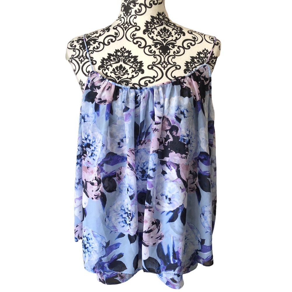 JENNIFER LOPEZ Off-Shoulder Floral Blouse